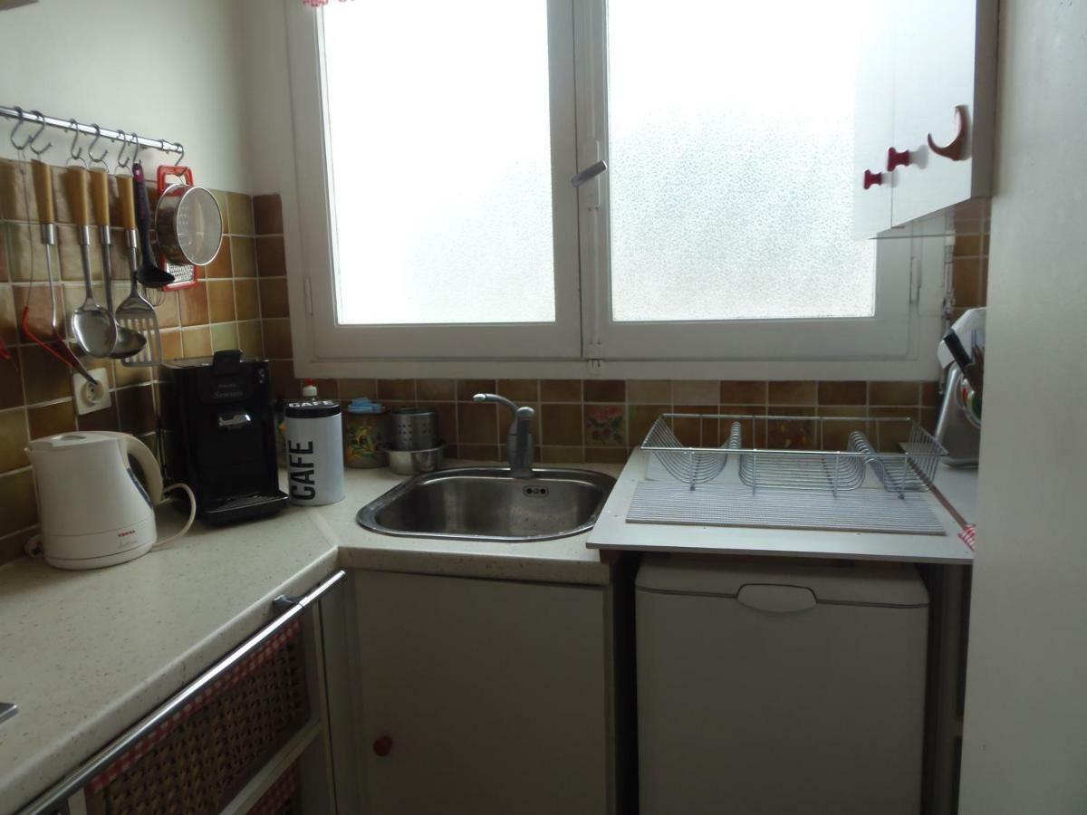 Apartamento Joli Studio Calme Avec Terrasse Niza Exterior foto